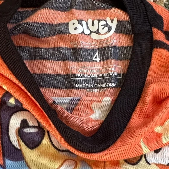 Kids Halloween and Dinosaur Pajama Set - Picture 3 of 7